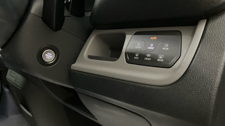 Volkswagen Id.Buzz Cargo 210kW Commerce Plus 79kWh Auto